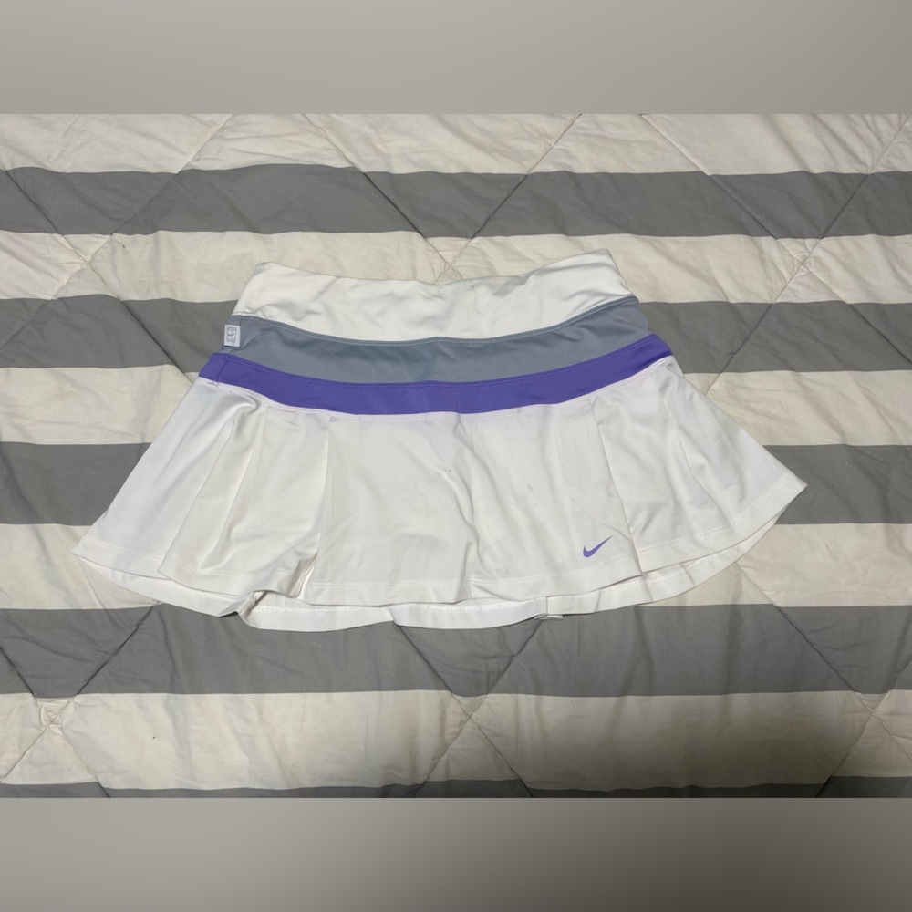Nike Dri-FIT White SKORT